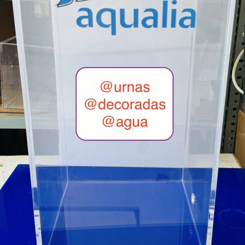 Vitrinas y Urnas de Metacrilato para agua y decoradas